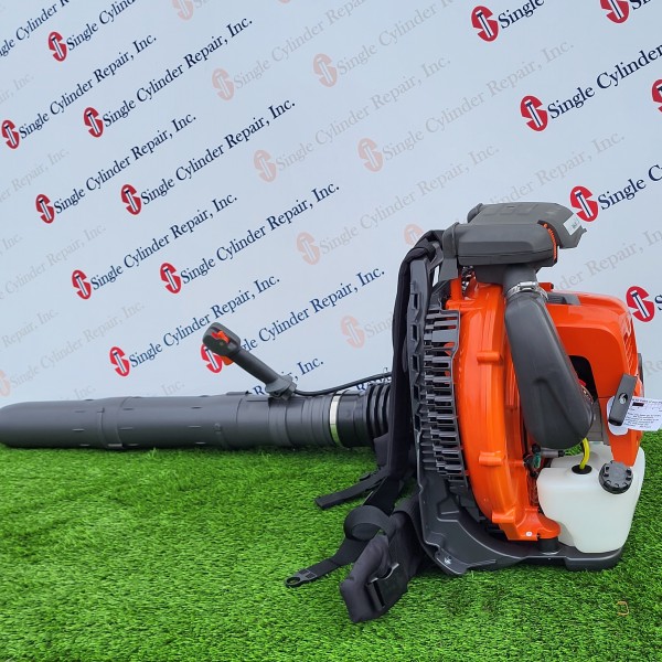 How to Repair a Leaf Blower 